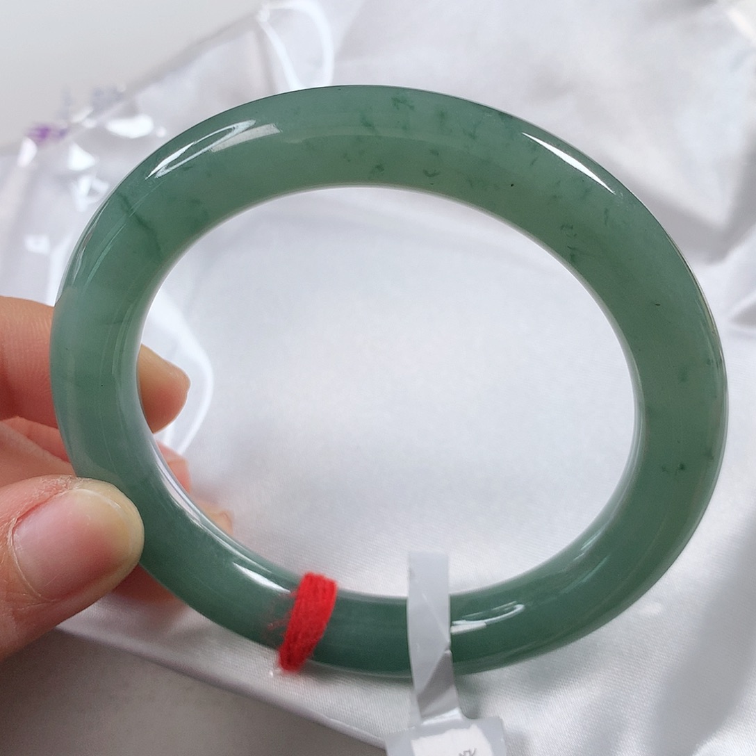 翡翠手镯未镶嵌 圆条①③⑧