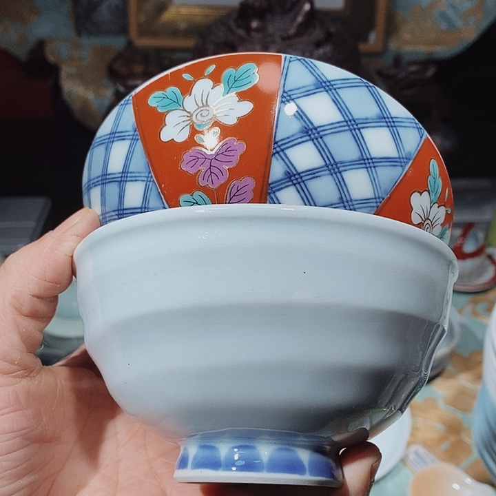 瓷片新年快乐。万事如意