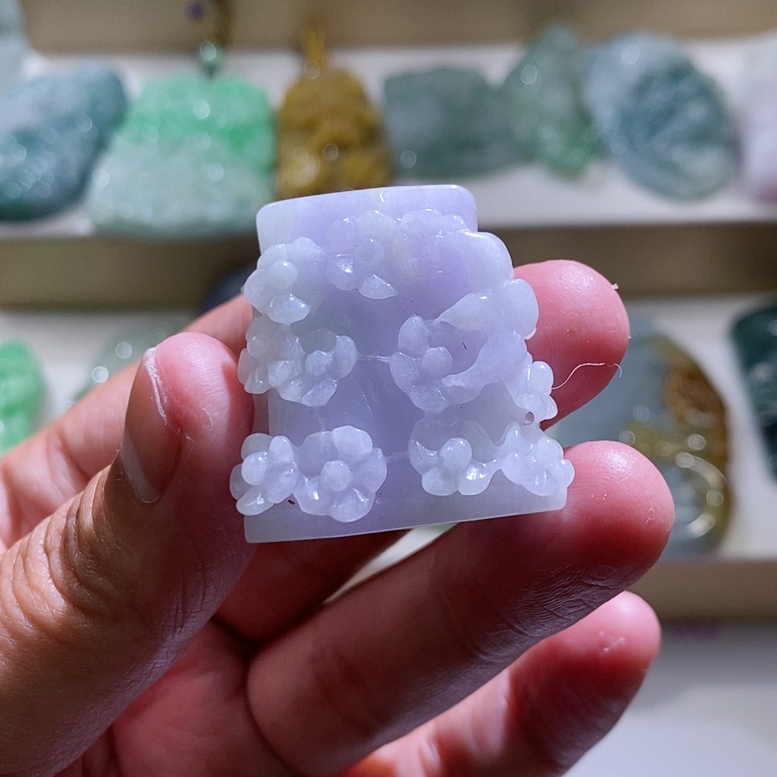 【闪购商品】翡翠颈饰未镶嵌竹节