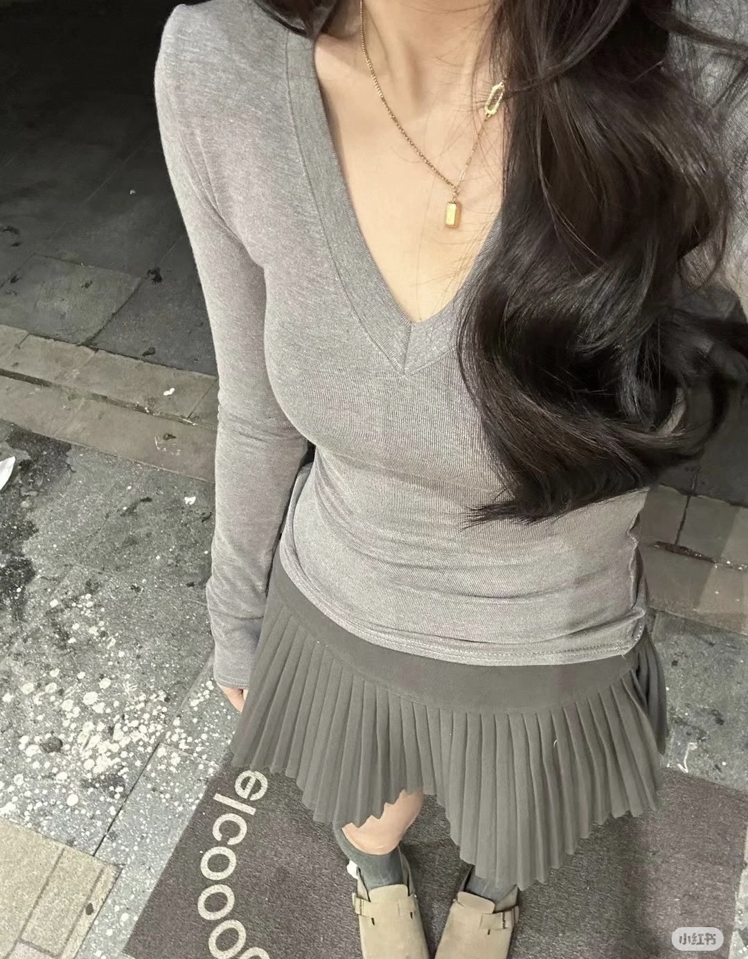 长袖极简风纯欲风吸汗时尚性感打底衫纯欲桃心领纯欲慵懒风女装