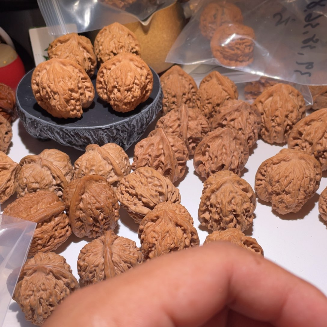 文玩核桃吊坠今***帅宽城