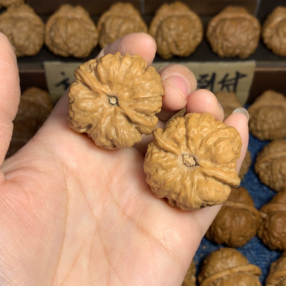 桃核吊坠瀚蛤蟆核桃