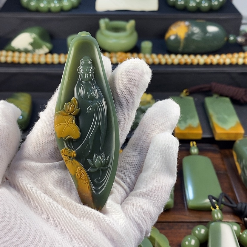【闪购商品】岫岩河磨玉（透闪石质玉）颈饰未镶嵌