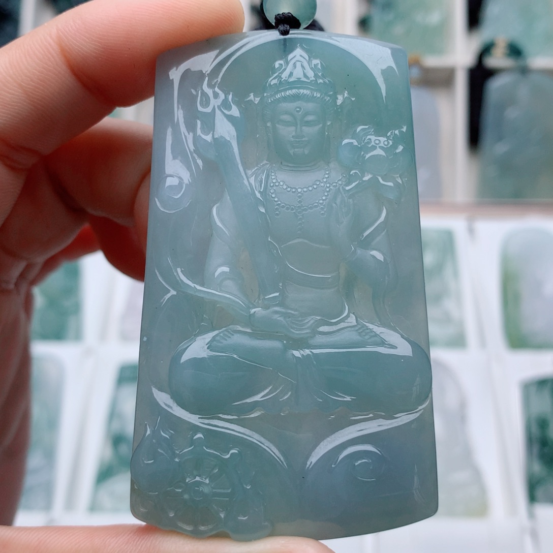 翡翠颈饰未镶嵌华****市虚空藏