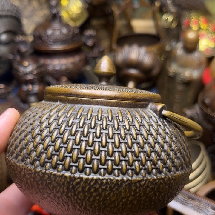 精美铜器批发档口