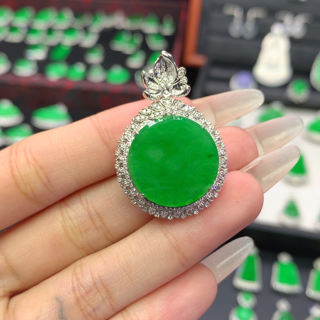 翡翠18K金镶嵌吊坠(不含链)