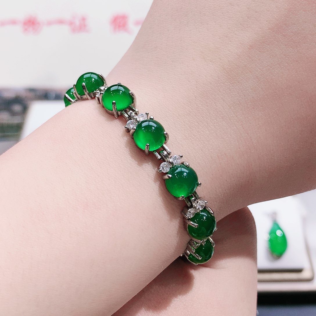 玛瑙/玉髓纯天然珠宝玉石鸽子蛋手链未镶嵌唐***糖