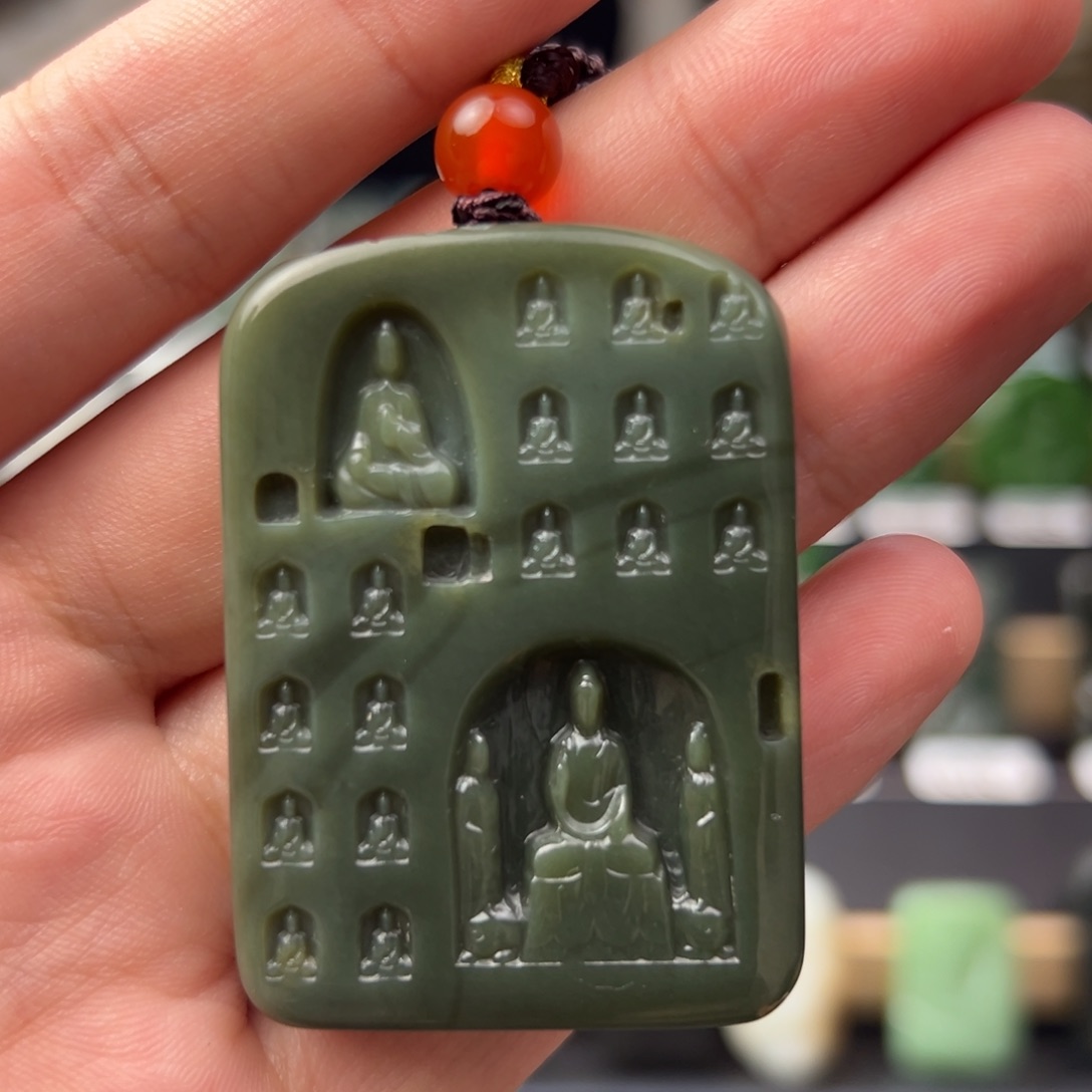 濤***）和田玉未镶嵌挂件