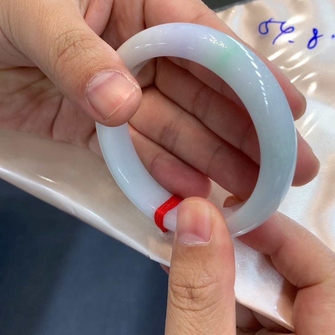 翡翠未镶嵌手镯手镯