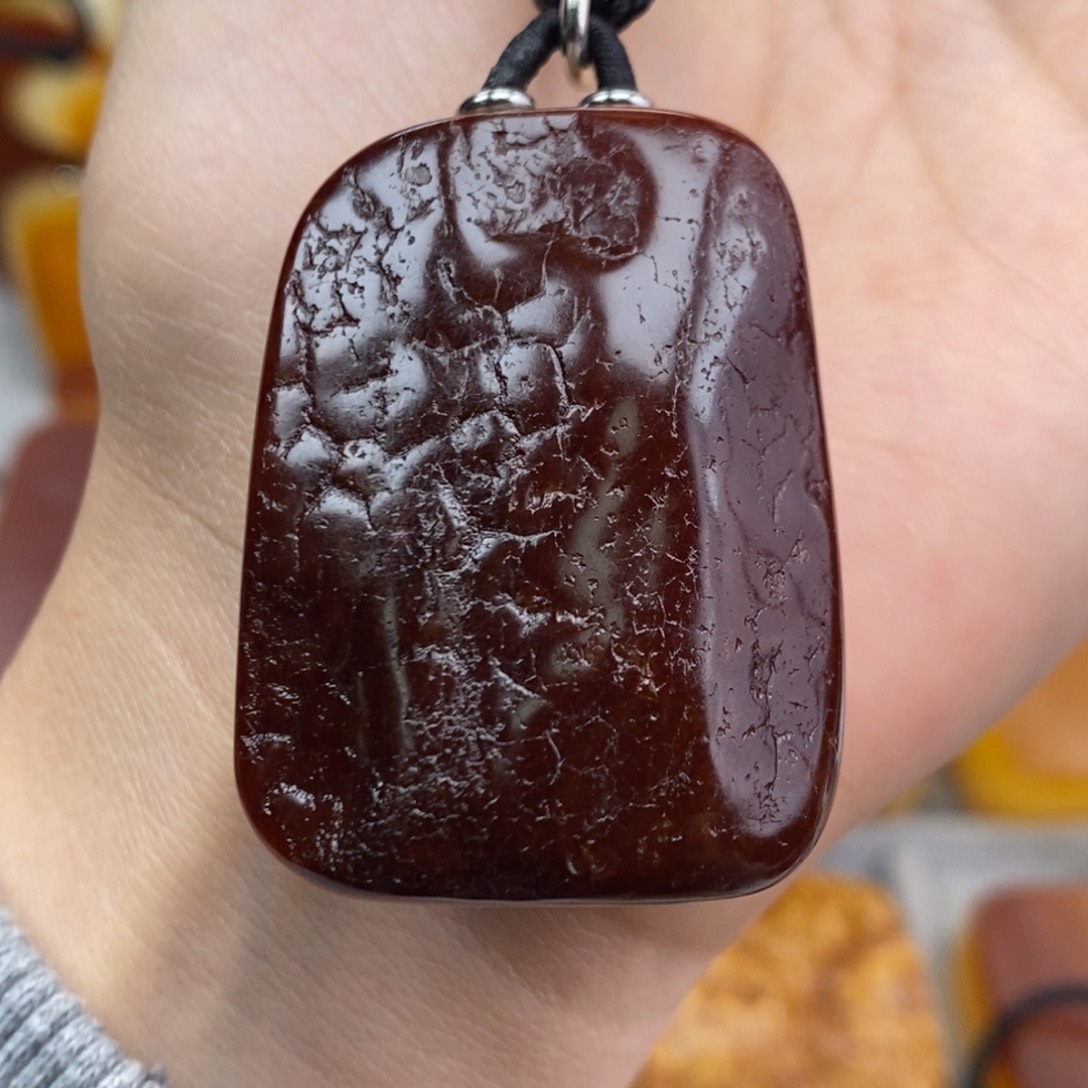 琥珀吊坠(赠链)未镶嵌