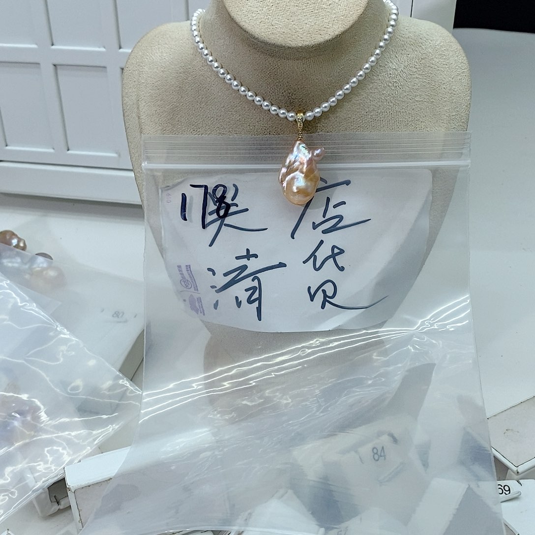 淡水珍珠颈饰合金