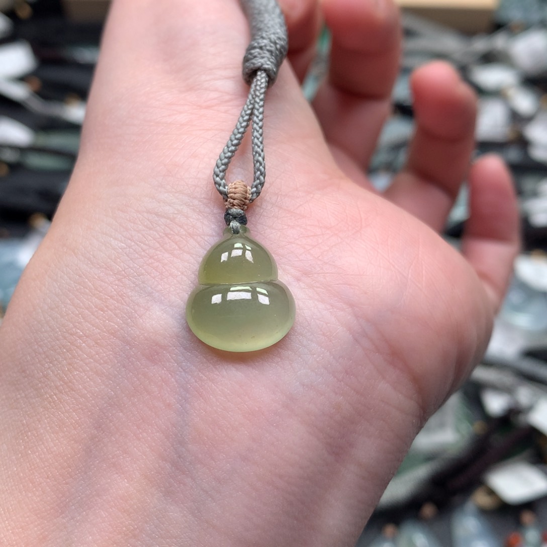 翡翠颈饰未镶嵌00000000000