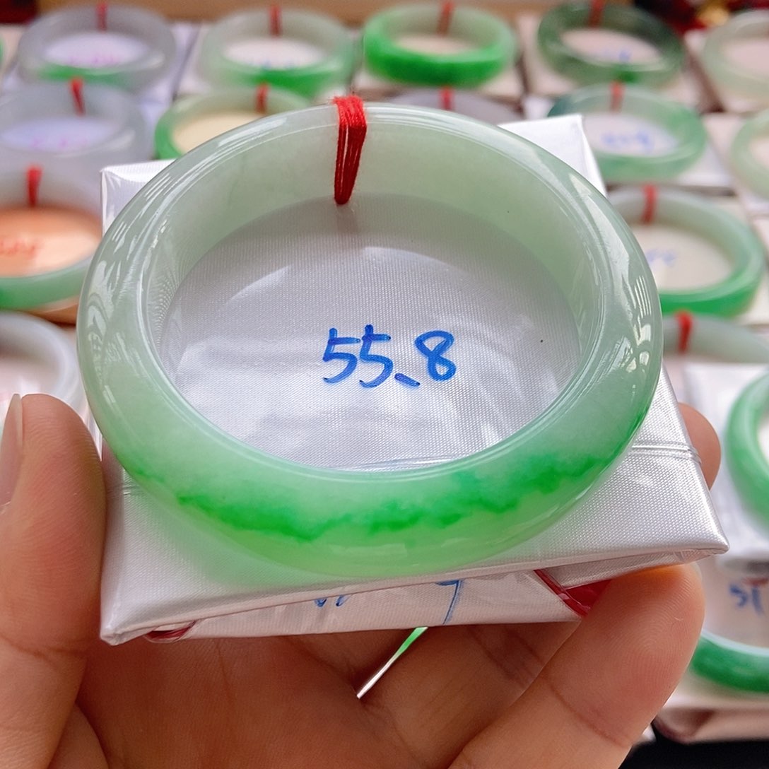 未镶嵌手镯翡翠1号