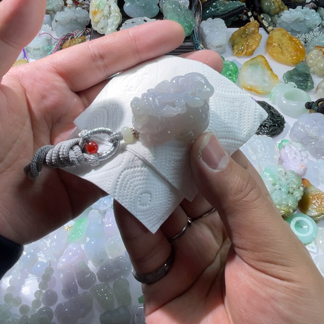 翡翠颈饰未镶嵌天然