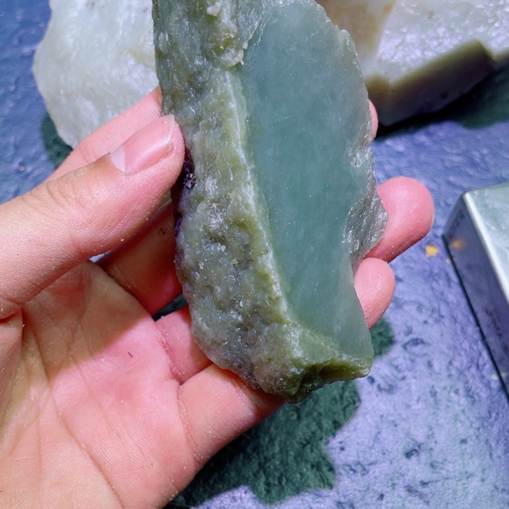 和田玉未镶嵌珠宝半成品