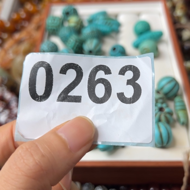 玛瑙/玉髓戒指未镶嵌与**卷