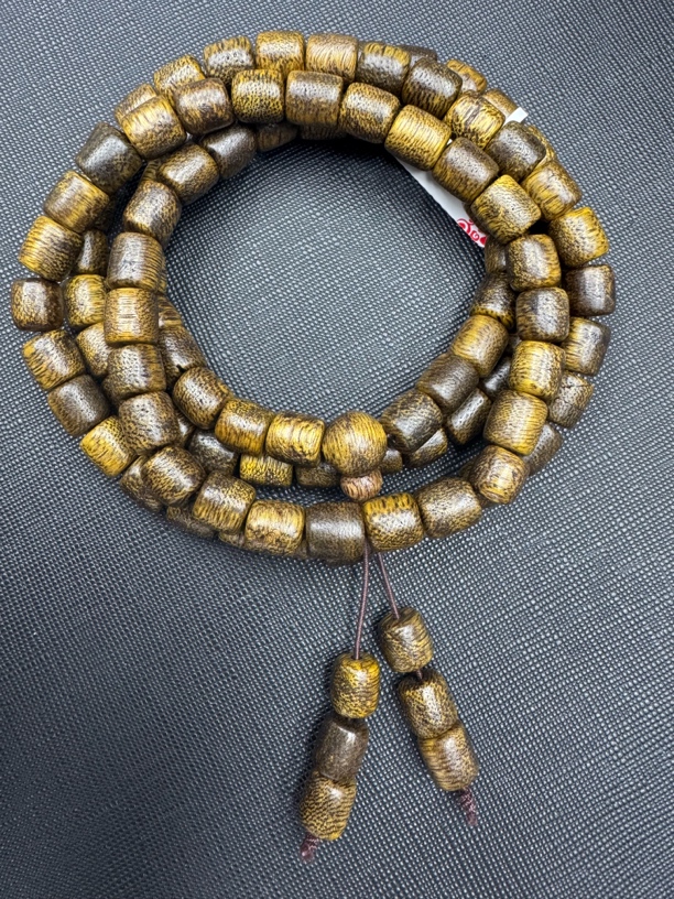 C27沉木多圈手串