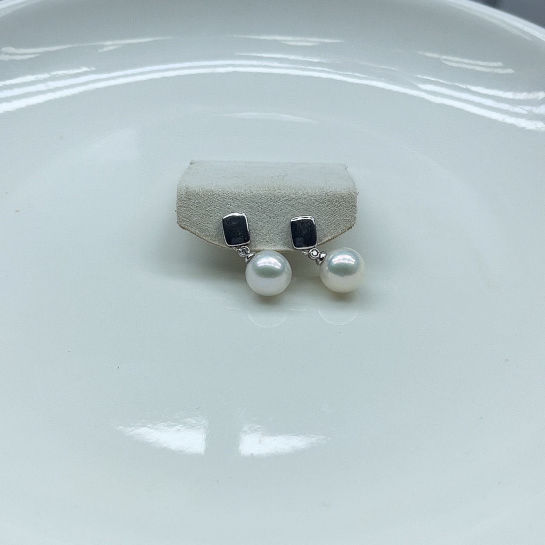 银S925镶嵌淡水珍珠耳饰