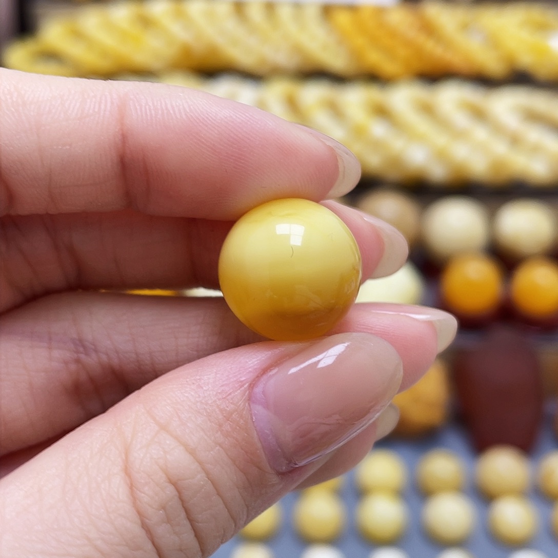 琥珀裸石未镶嵌蜜蜡圆珠15.4mm金沙