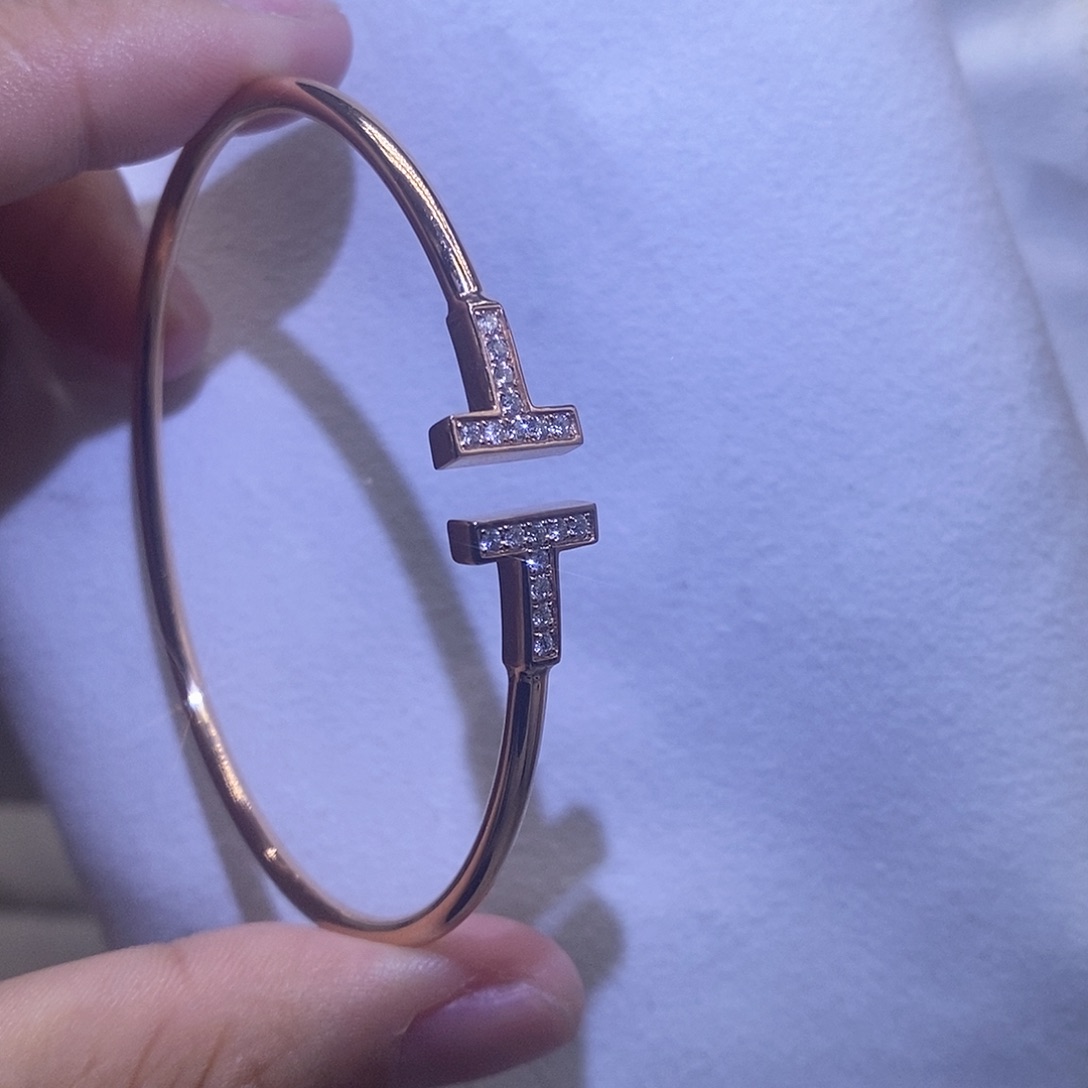 钻石手镯18K金镶嵌双t手镯k玫