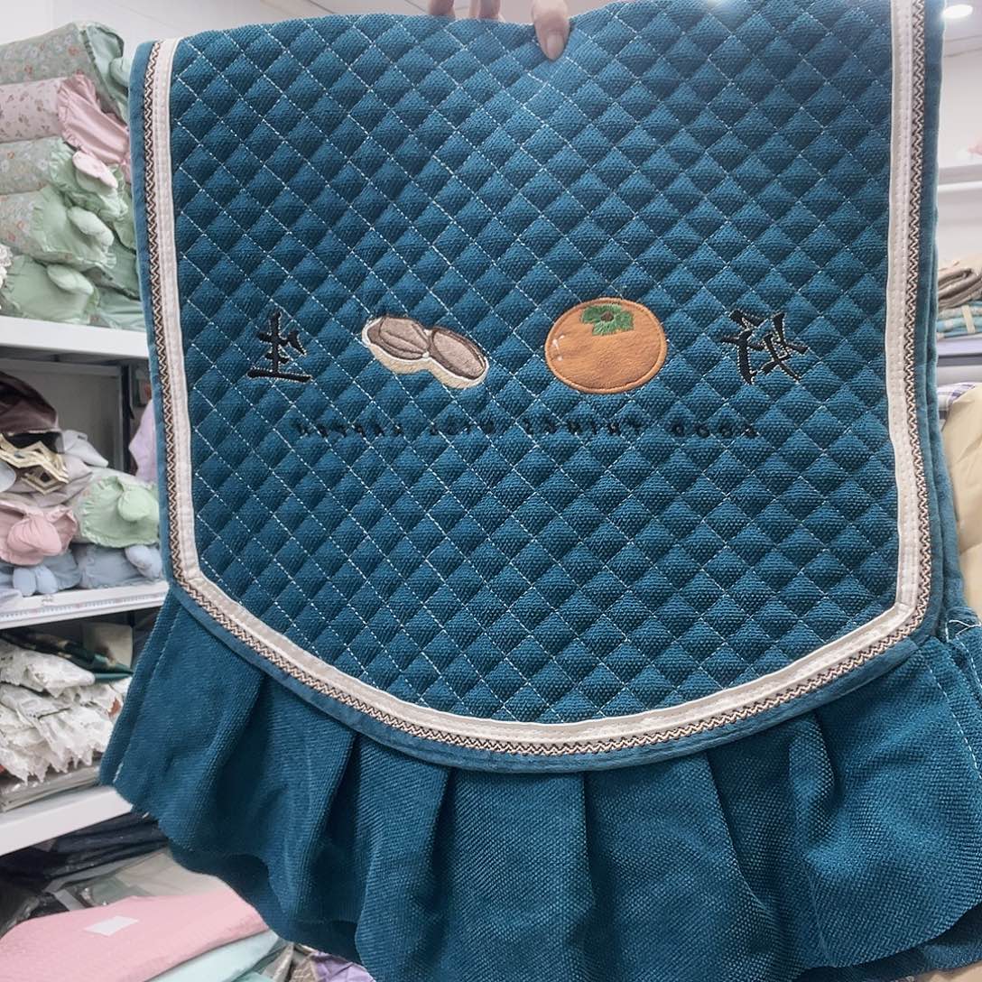 雪尼尔聚酯纤维快乐大本营在这里是什么