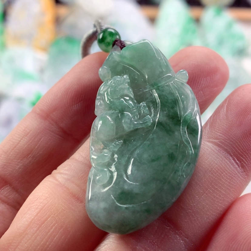 【闪购商品】翡翠吊坠(不含链)未镶嵌