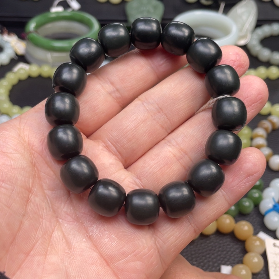 和田玉未镶嵌手链