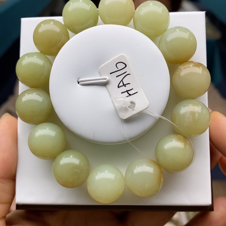 未镶嵌手串和田玉