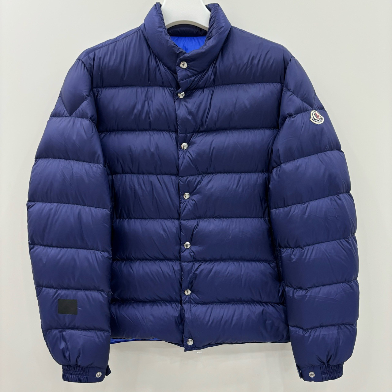 Moncler盟可睐/Piriac袖标纯色亮面户外羽绒服/码6/95新/编号6031