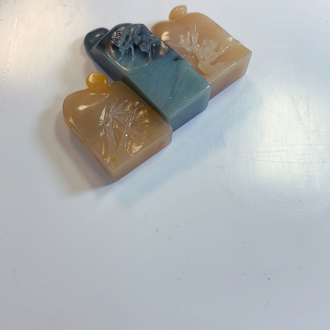 蒲***英昌化石印石苹果等水果生产