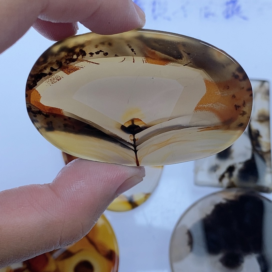 玛瑙/玉髓未镶嵌珠宝半成品