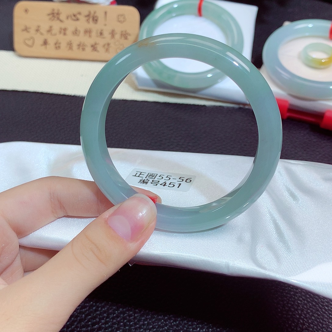 翡翠未镶嵌手镯451