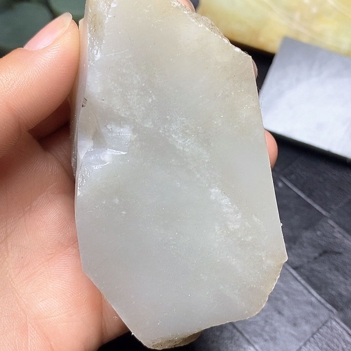 和田玉未镶嵌毛料