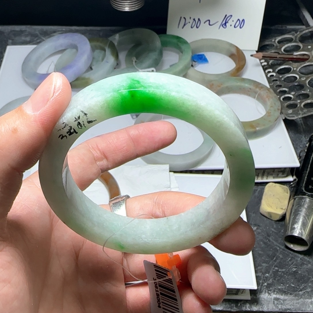 定制翡翠未镶嵌宏****厂