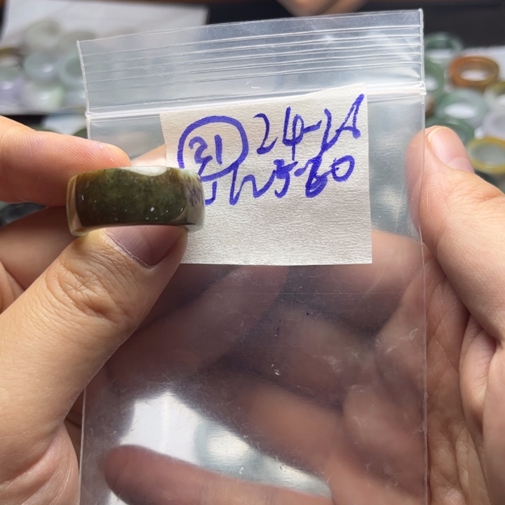 定制翡翠未镶嵌明天