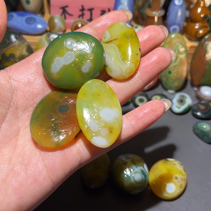 多***书玛瑙/玉髓未镶嵌颈饰