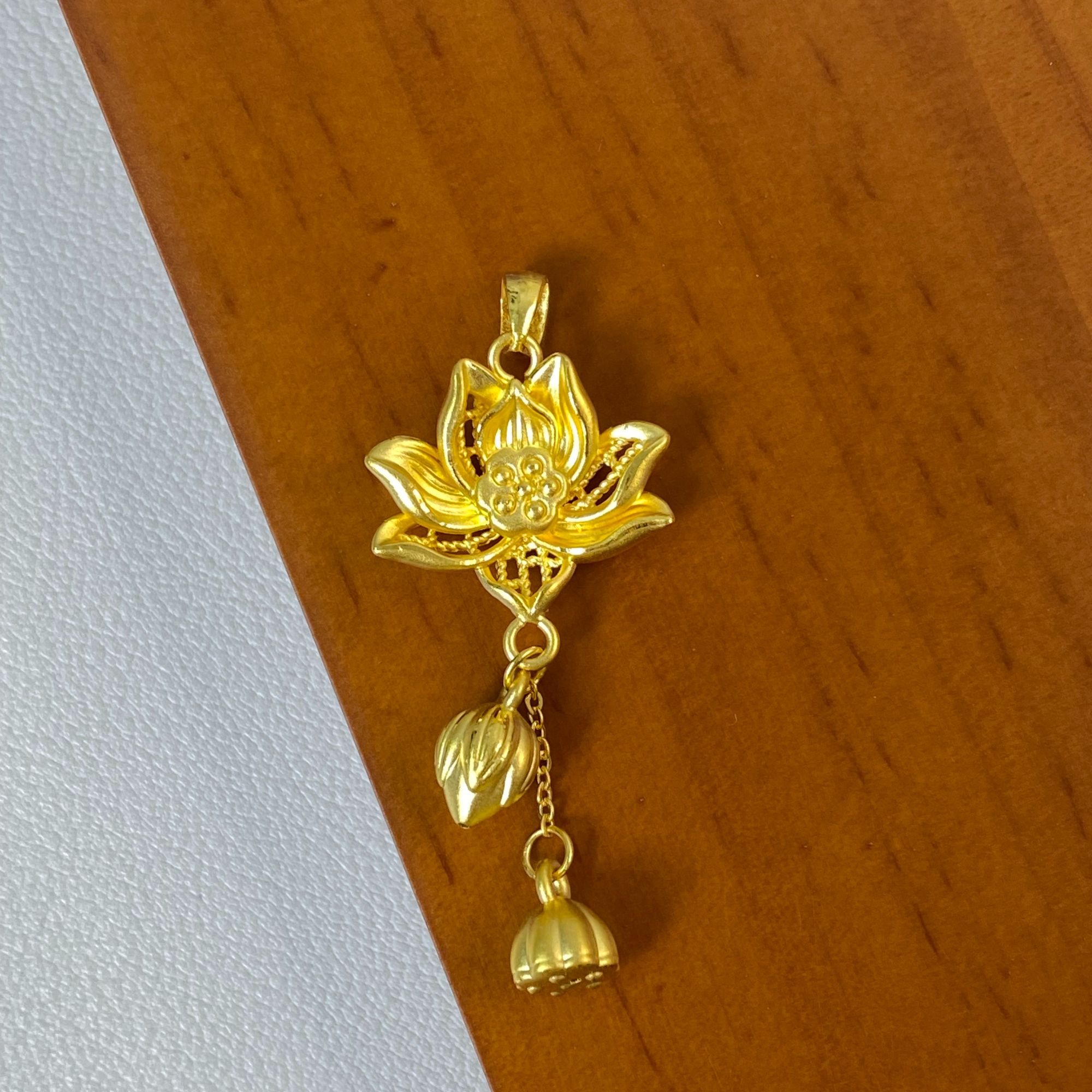 黄金足金999吊坠莲花132
