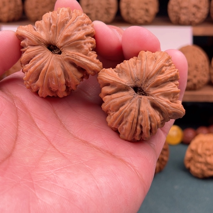 文玩核桃把件申*文玩核桃平谷四座楼