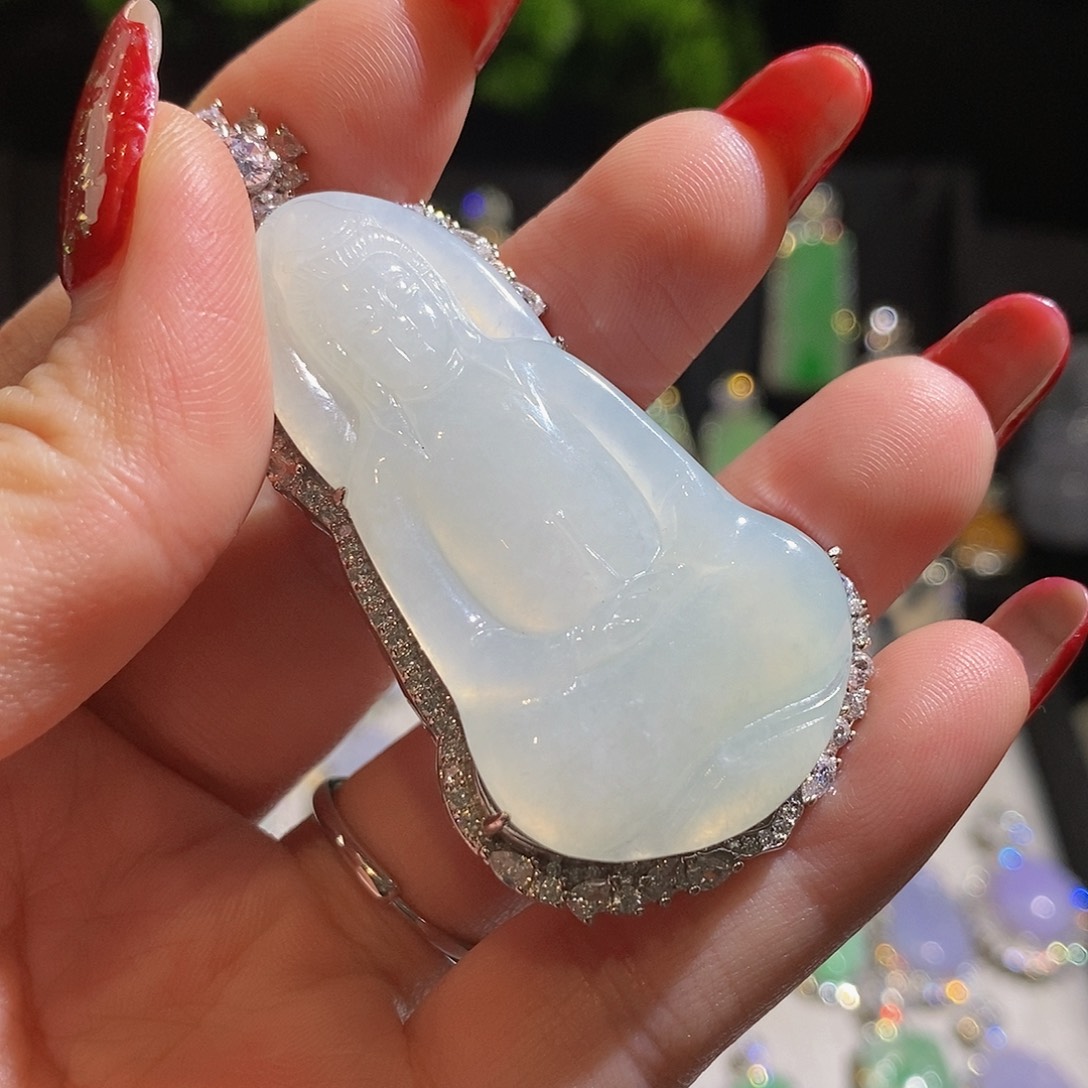 翡翠颈饰银S925镶嵌天然翡翠