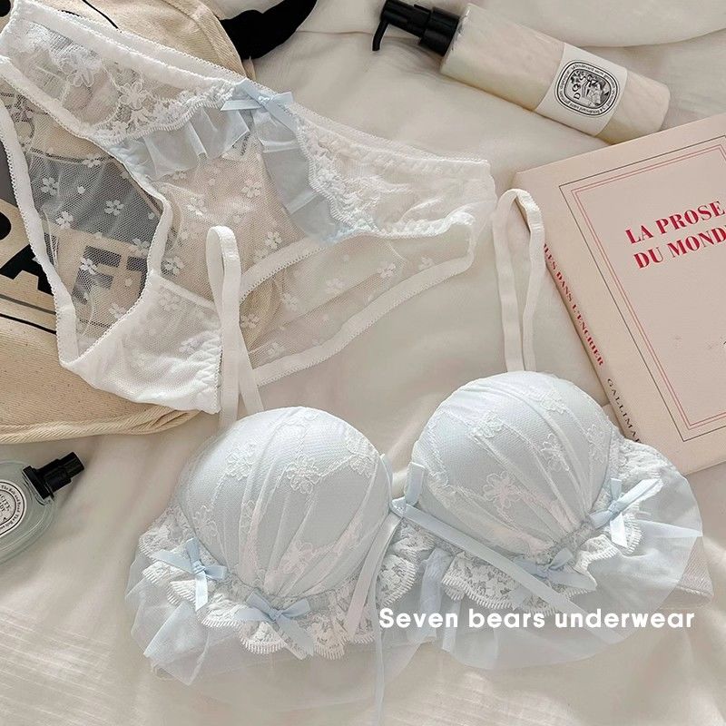 日系粉嫩聚拢内衣套装 不退不换!