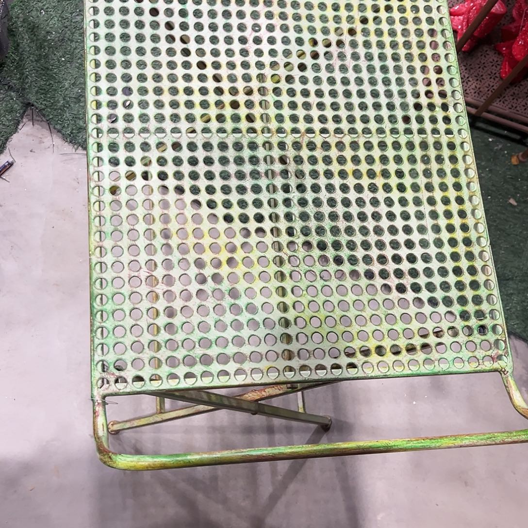 易***炸花架置物架是用在装饰