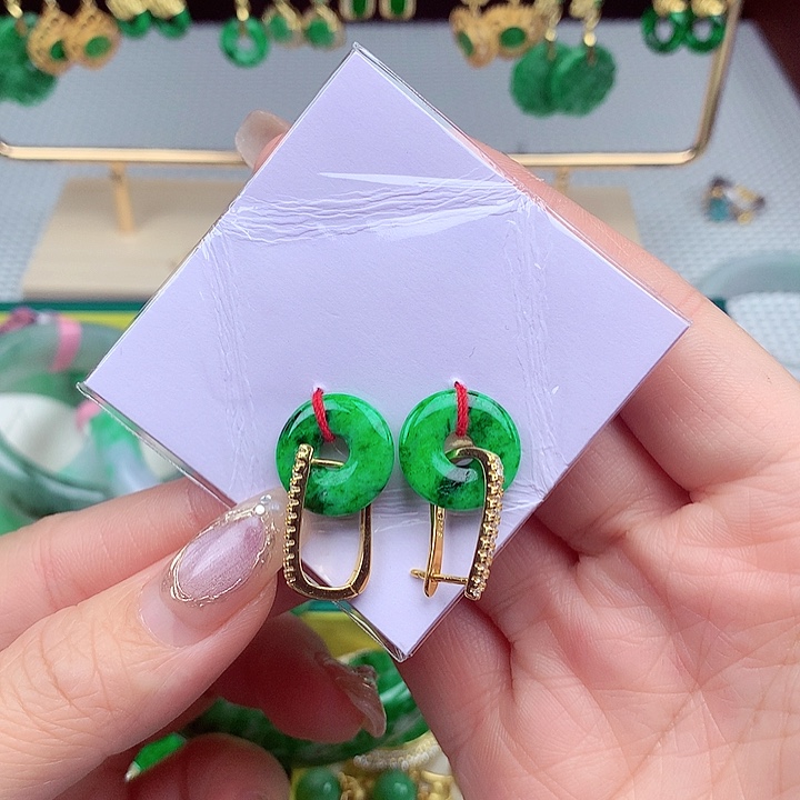 翡翠颈饰银S925镶嵌翡翠