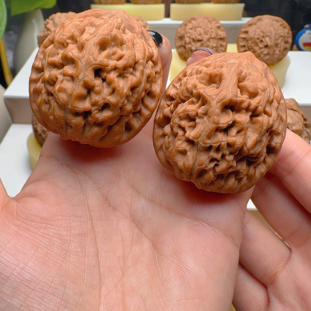 把件核桃41尺寸莲花