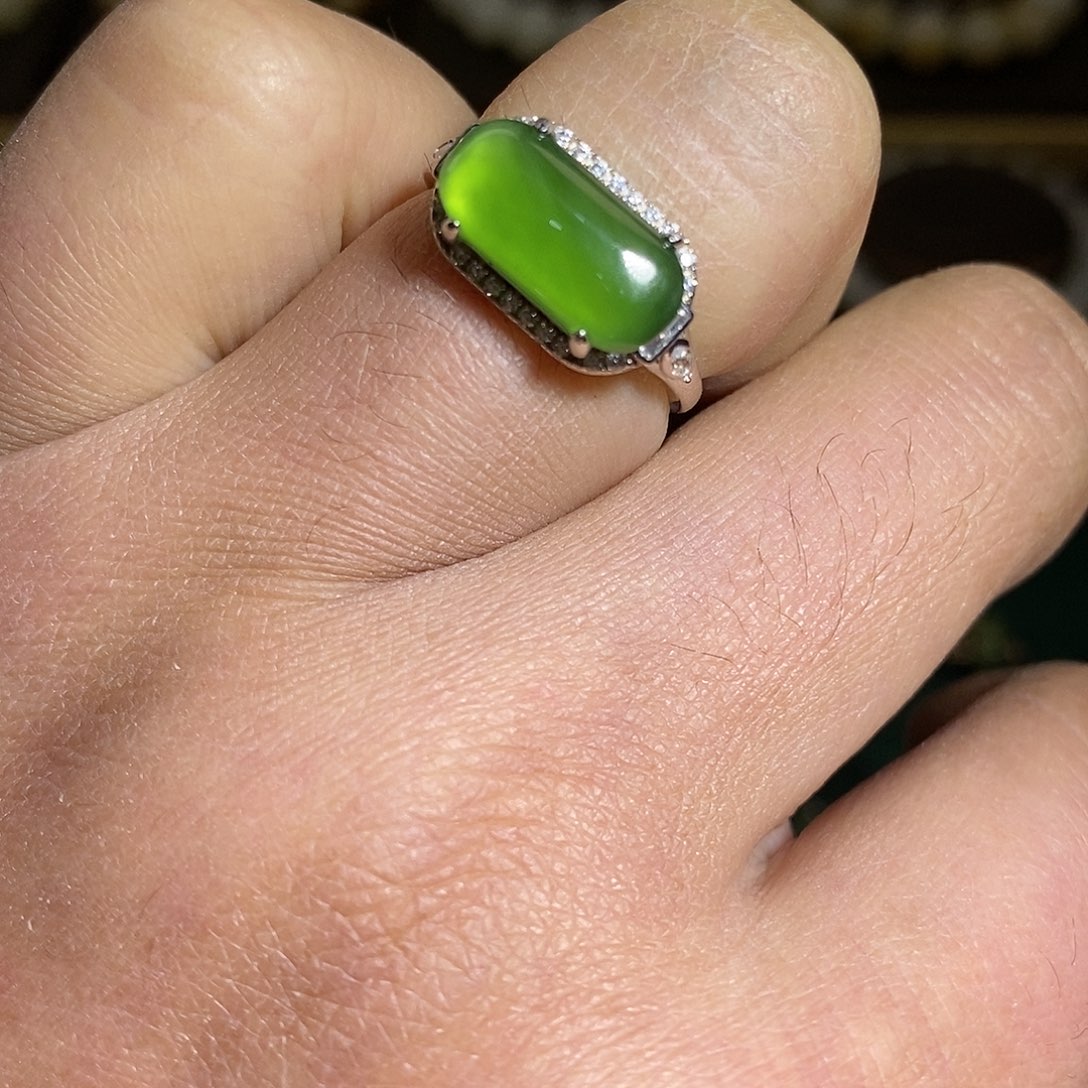 【闪购商品】银S925镶嵌戒指和田玉（碧玉）