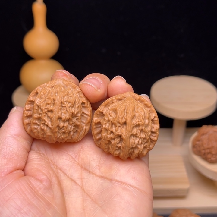 阿***！文玩核桃吊坠37白狮子