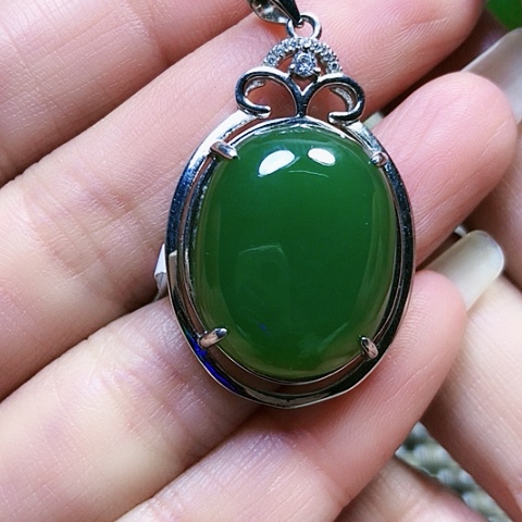 哈***妈和田玉银S925镶嵌挂件