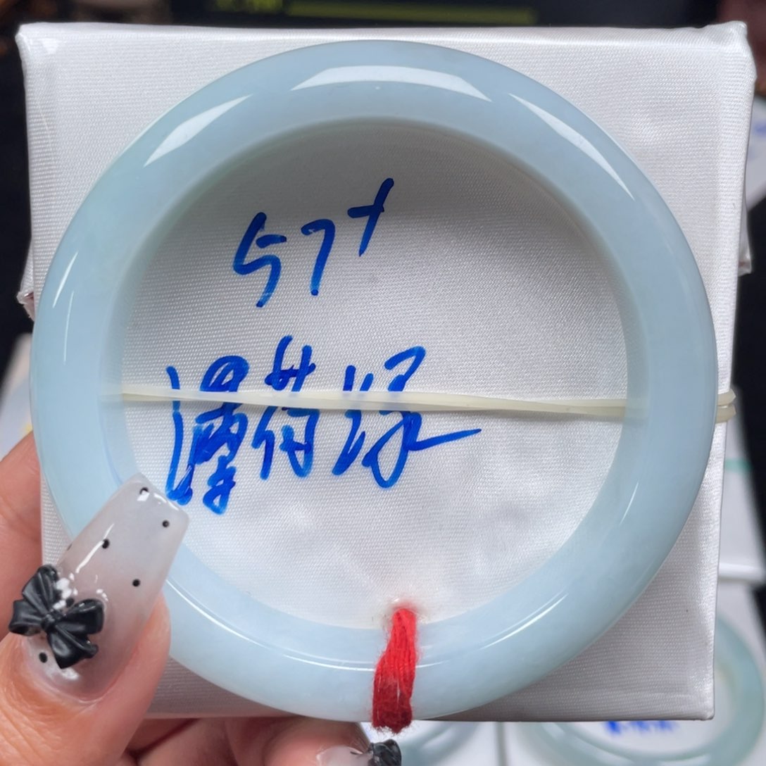 翡翠手镯未镶嵌缅甸翡翠手镯4