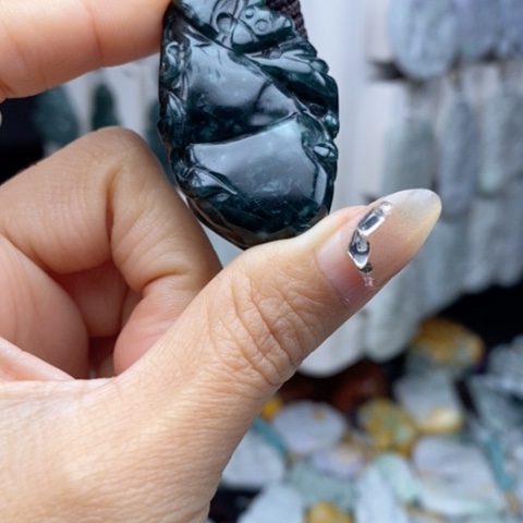 翡翠颈饰未镶嵌翡翠