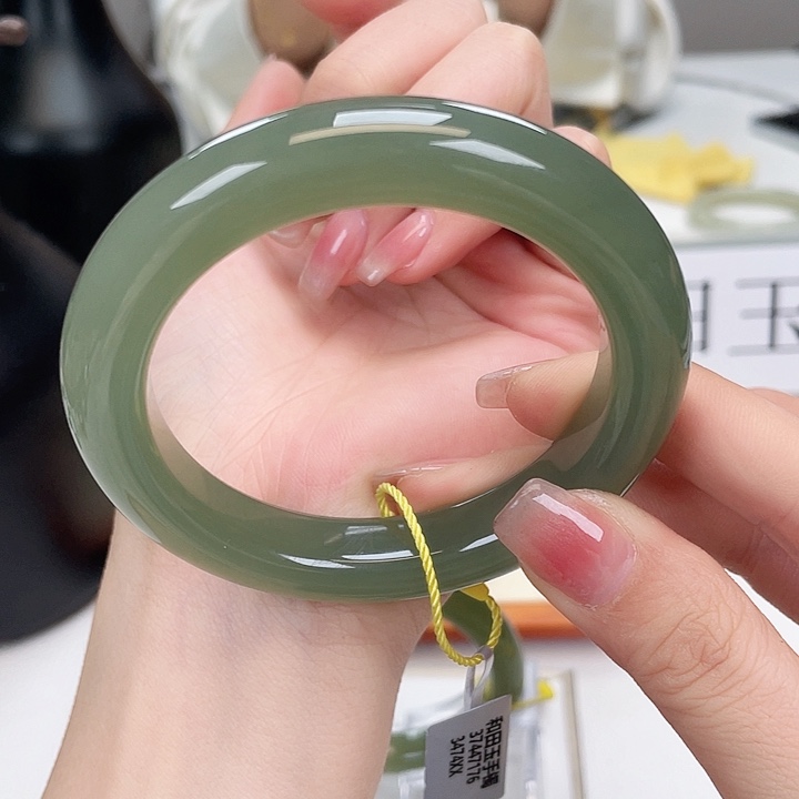 和田玉手镯5657未镶嵌