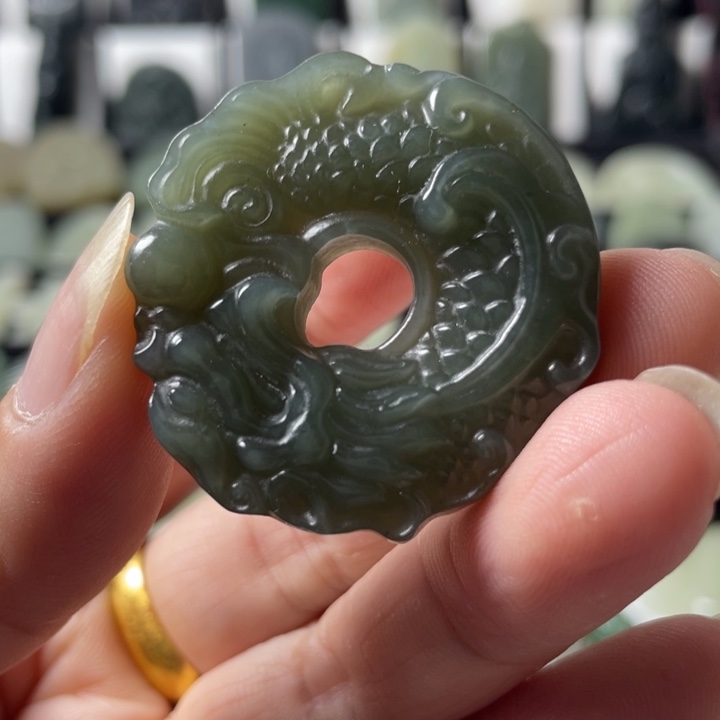 和田玉未镶嵌挂件